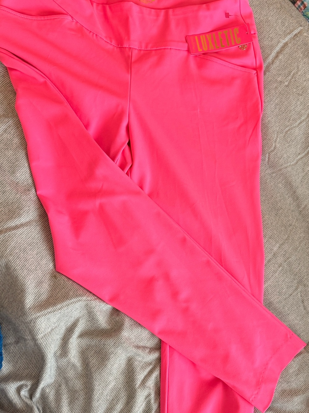 Lilly Pulitzer Luxletic Corso pants in Aura Pink. NWT.
Never worn. Size 12. $55